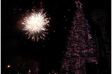 Arbre de Noël au Marché de la Gare