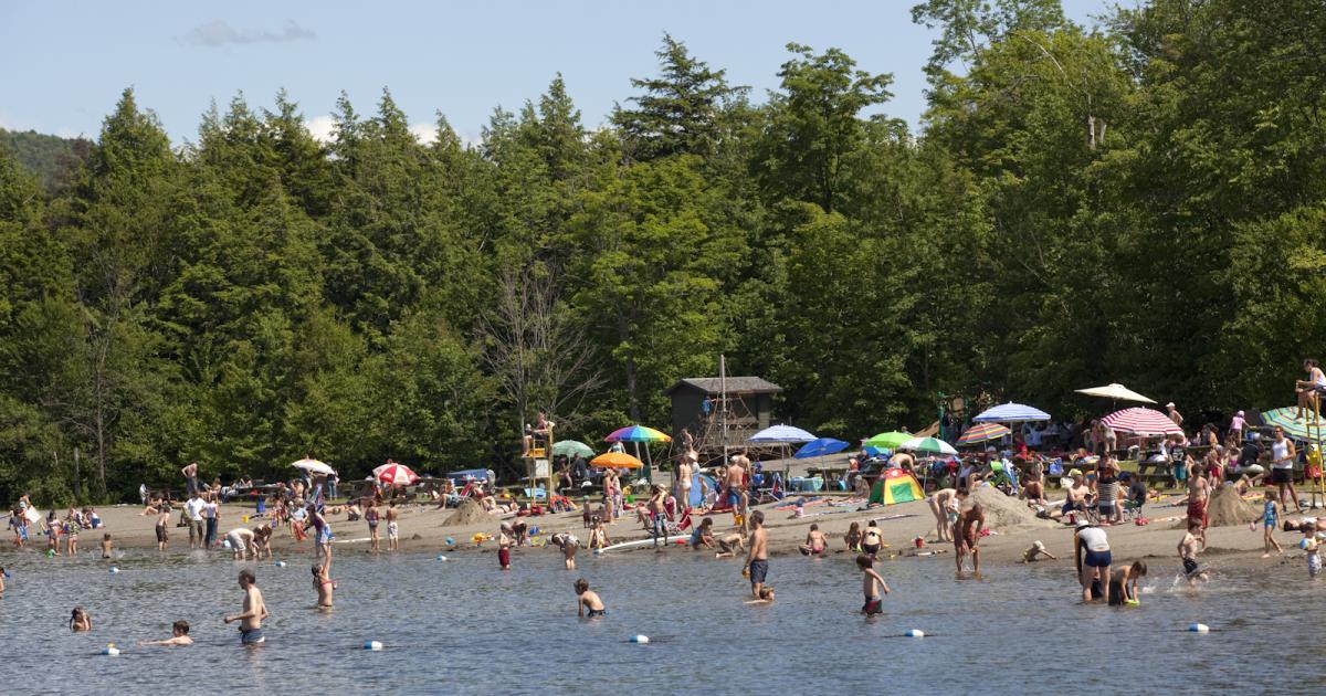 Plage du lac Stukely (Parc national du MontOrford) Canton d'Orford