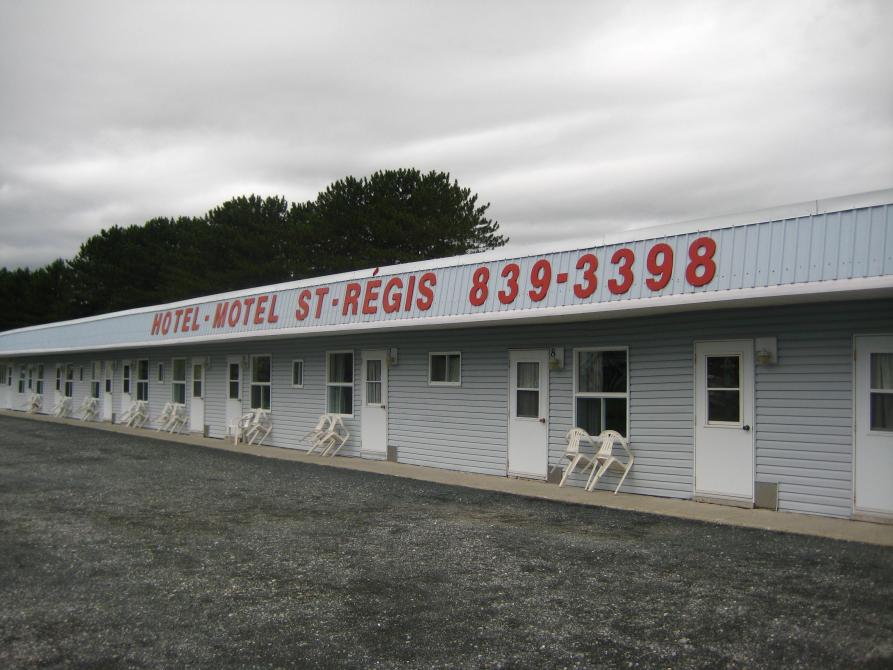 Hôtel-Motel St-Régis: Danville
