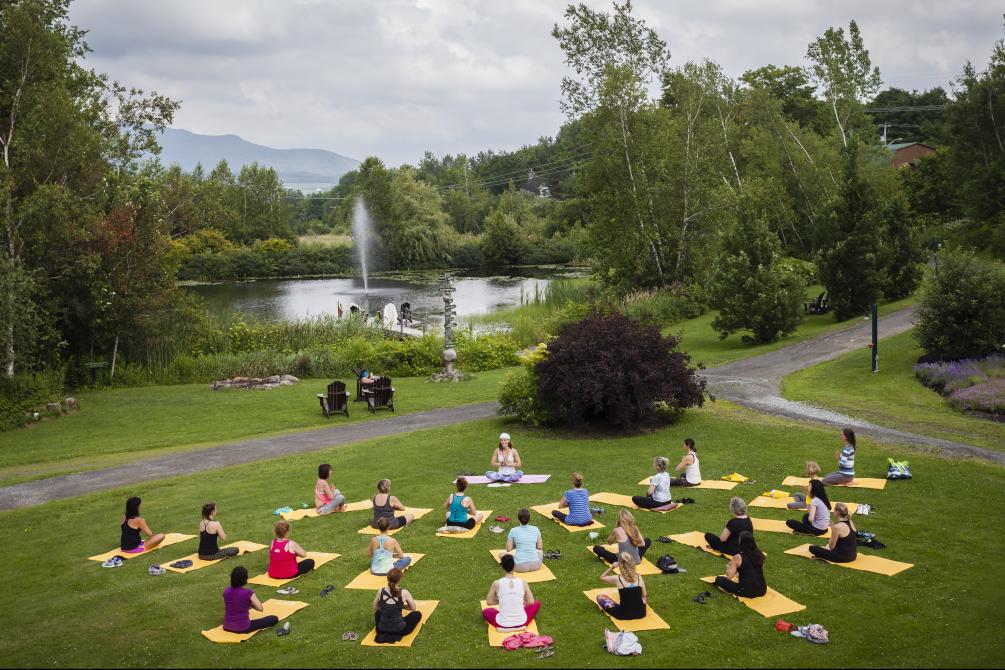 Spa Eastman: Activité de yoga extérieure
