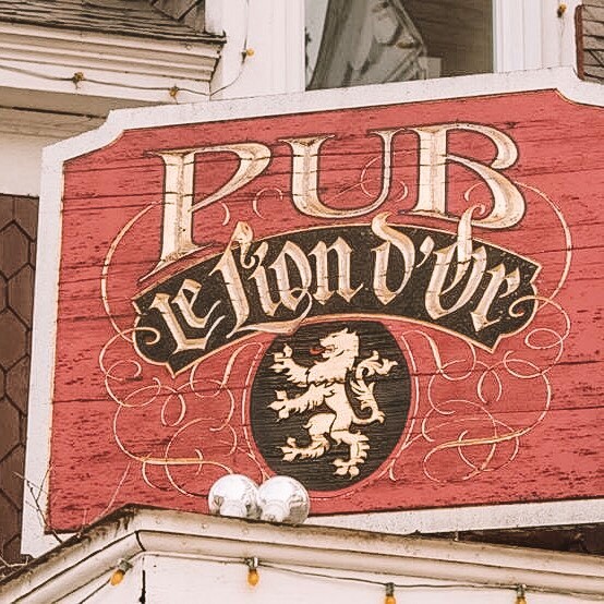 Lion Pub: