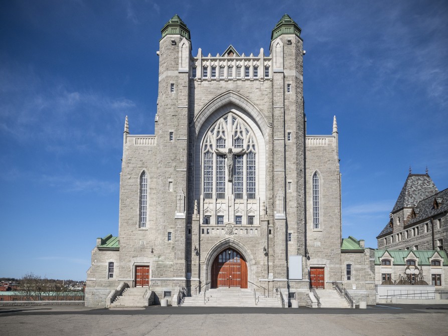 Basilique-Cathédrale Saint-Michel de Sherbrooke: