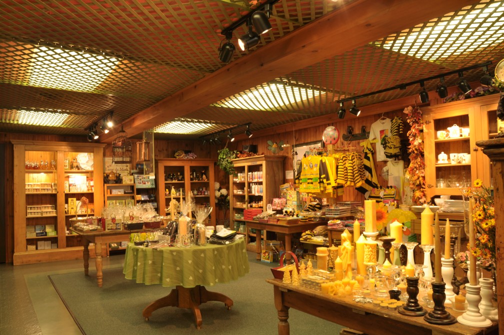 Boutique: Boutique de différents miels purs et produits de la ruche.