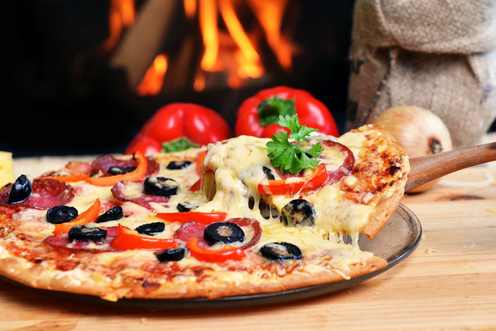 Restaurant Le four à bois d’Orford: Pizza, Pâtes, Poulet, Table d'hôte ....
En livraison | À emporter  | Par téléphone | En ligne