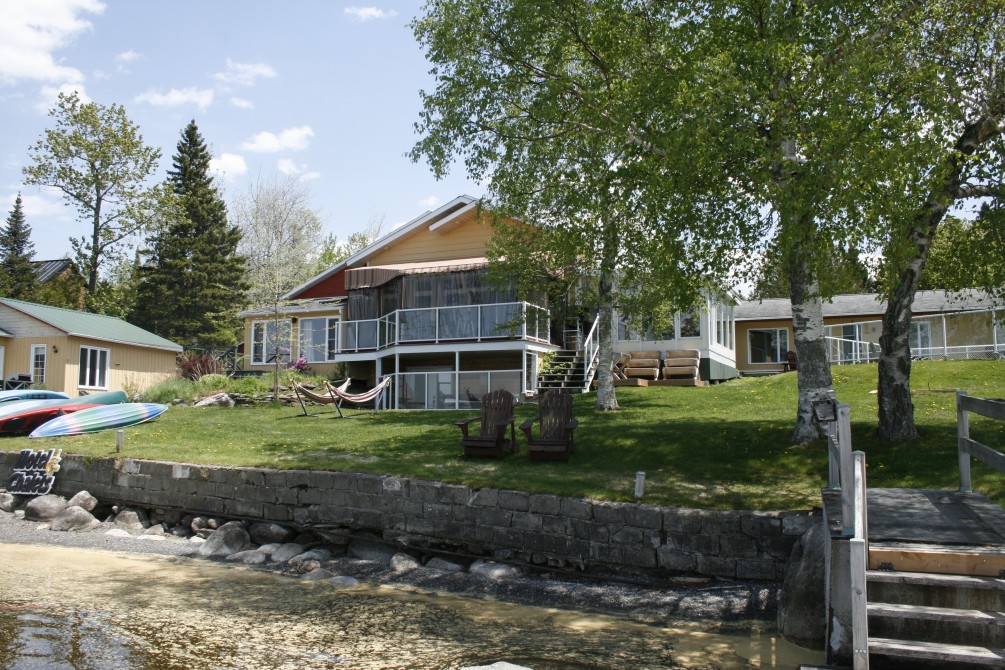 La plus belle terrasse à Lac-Mégantic!: